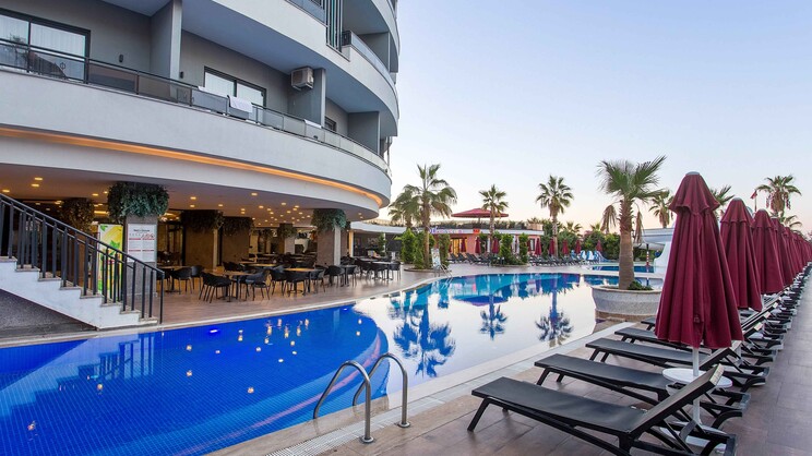 NoxInn Deluxe Hotel